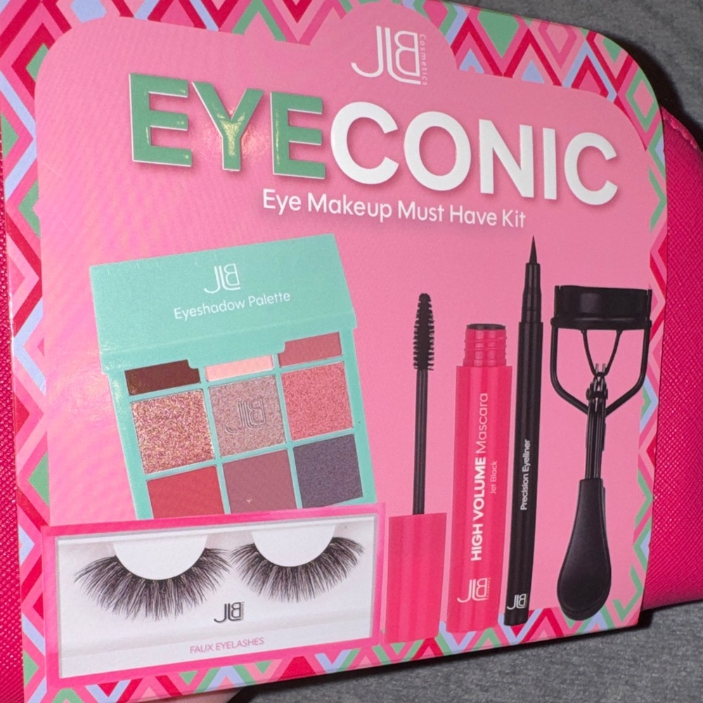 JLB Eyeconic-NWT Eye Makeup Kit with Pink Bag - Picture 4 of 11